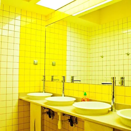 Zigzag Hostel