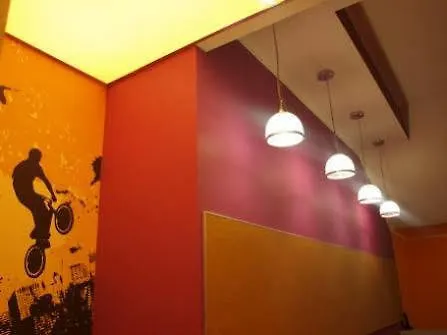 Zigzag Hostel